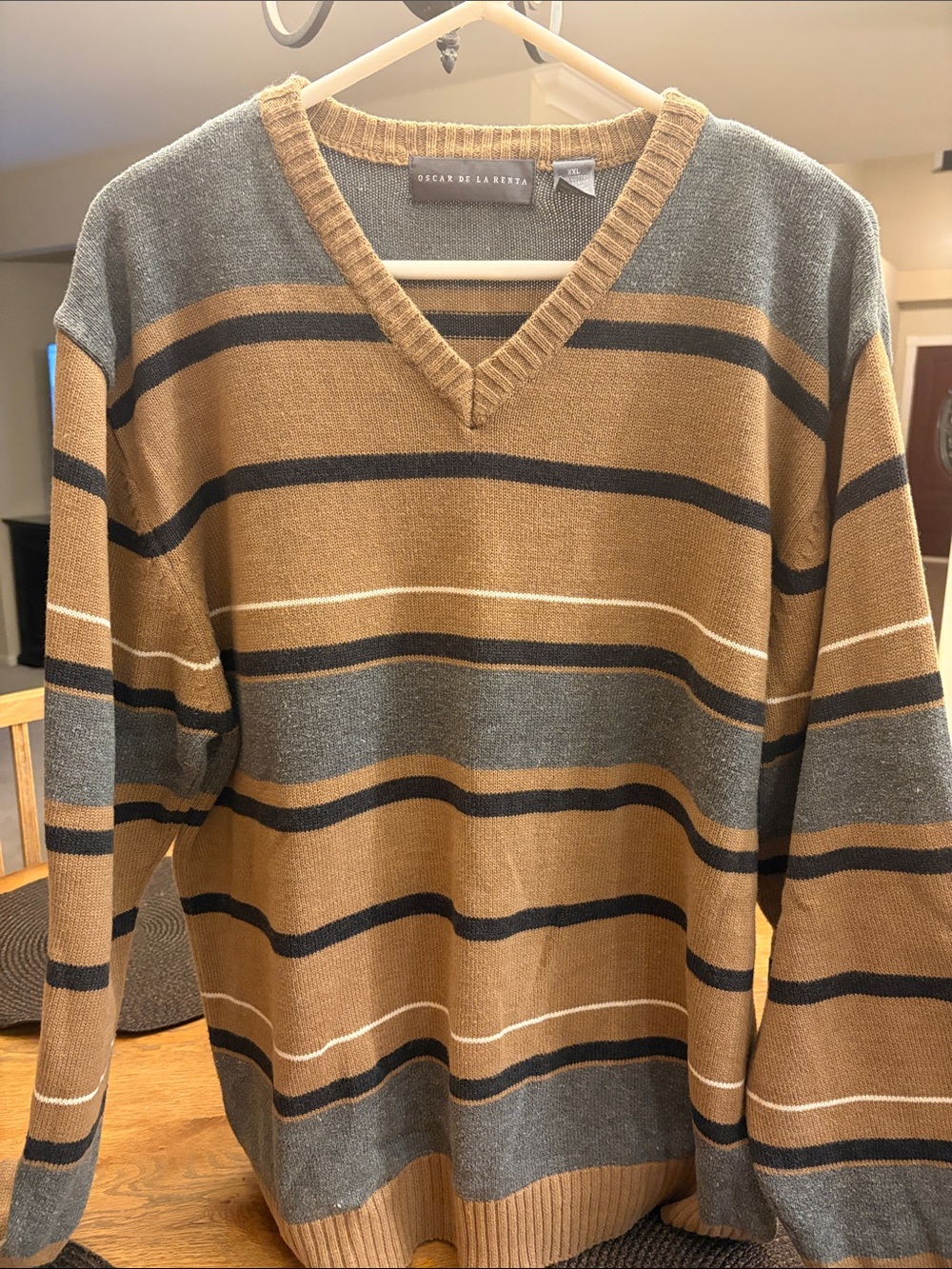 Oscar de la Renta Men's Tan and Gray Striped V-Neck Sweater